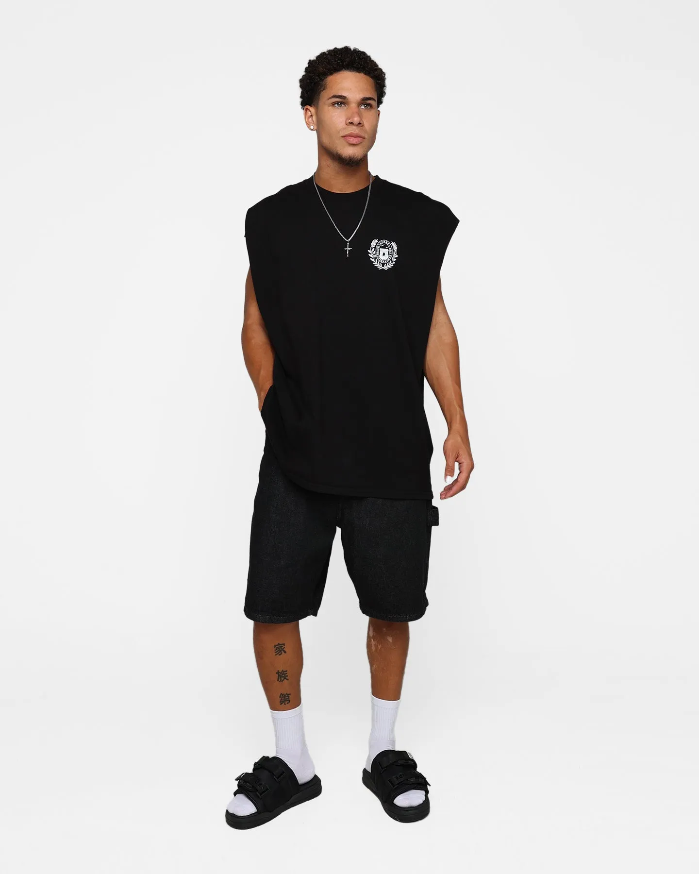 Carre Wreath Muscle T-Shirt Black