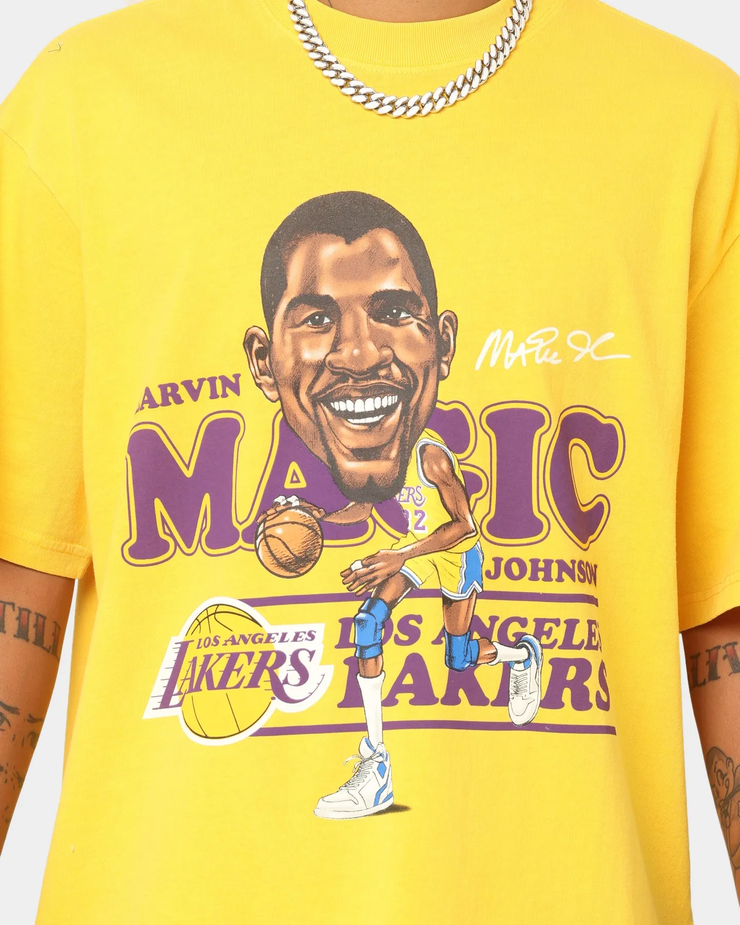 Mitchell & Ness Los Angeles Lakers Earvin "Magic" Johnson Caricature Vintage T-Shirt Faded Yellow