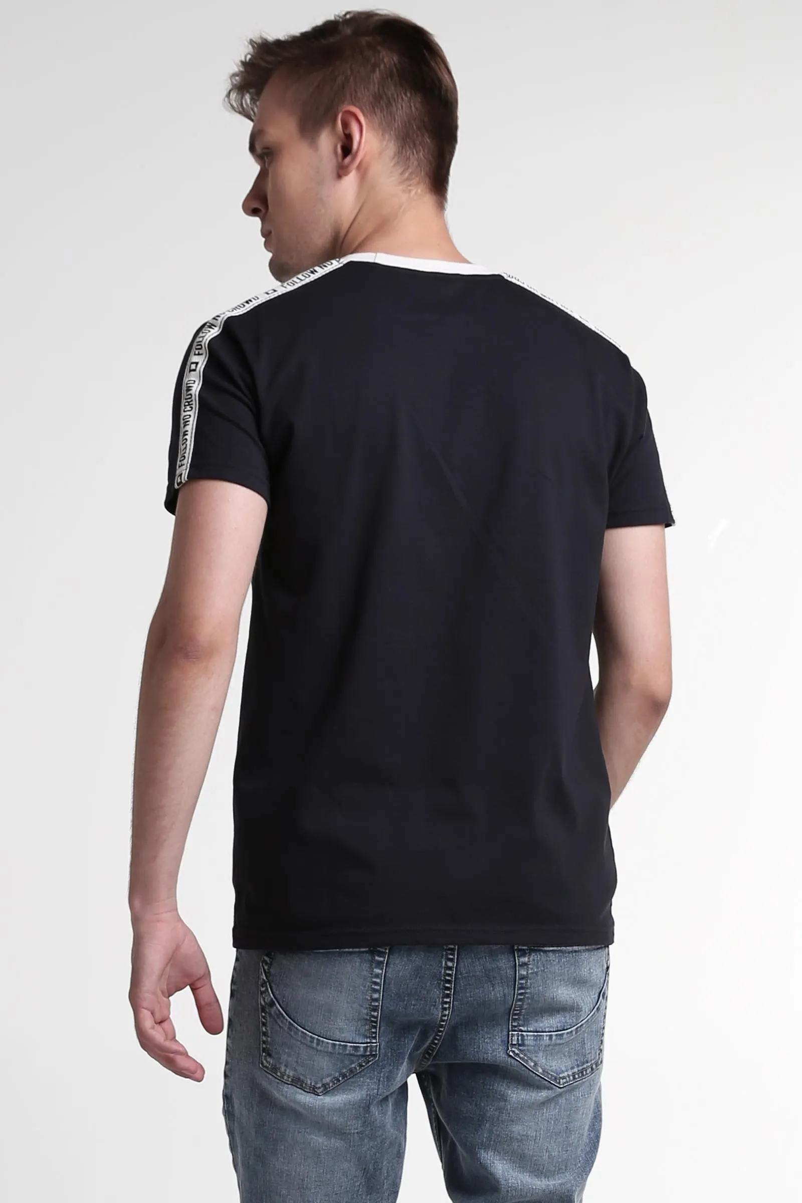 Relaxed Fit Tee With Contrast Trim