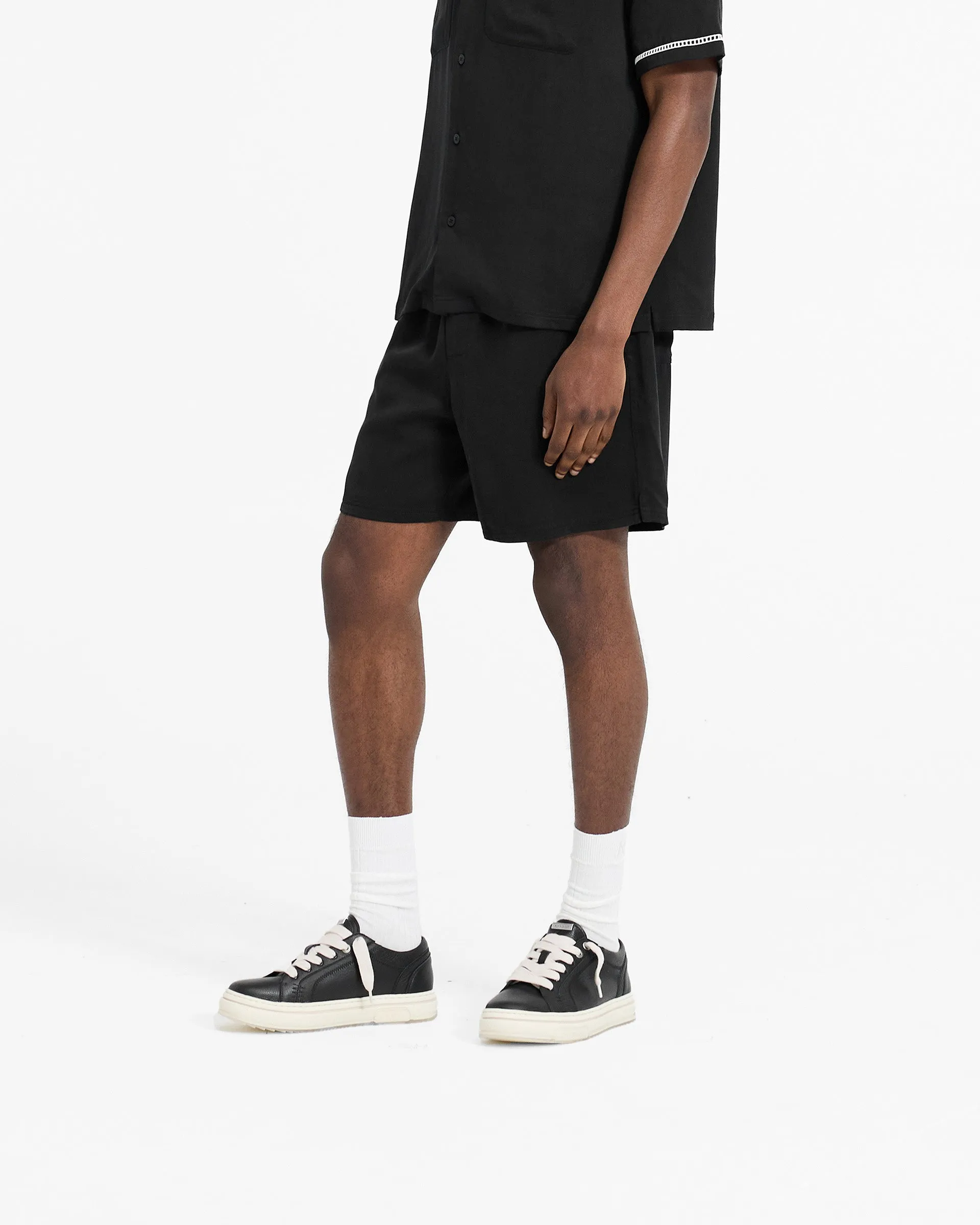 Resort Shorts - Jet Black