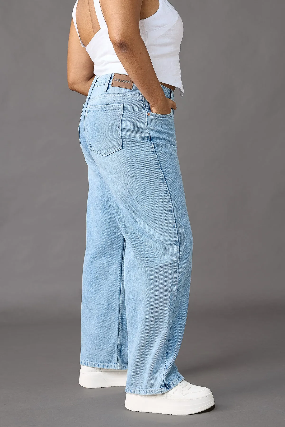 Skyline Sculpt Light Blue Curve Straight Jeans