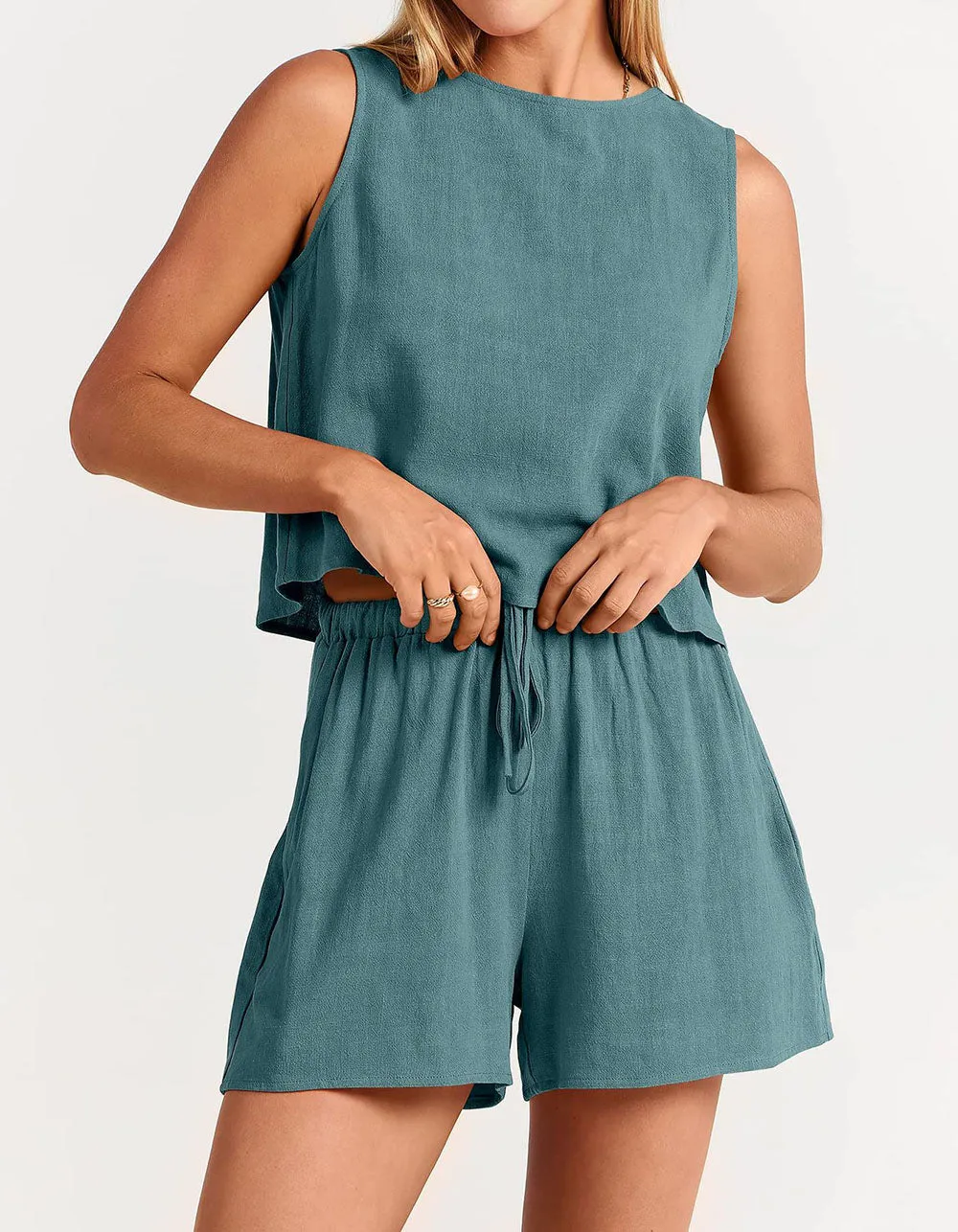 Solid-color Round Neck Sleeveless Top Shorts Pants Two-Piece Set